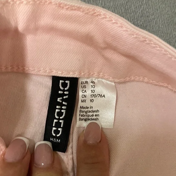 HIGH RISE SHORTS - Picture 3 of 3